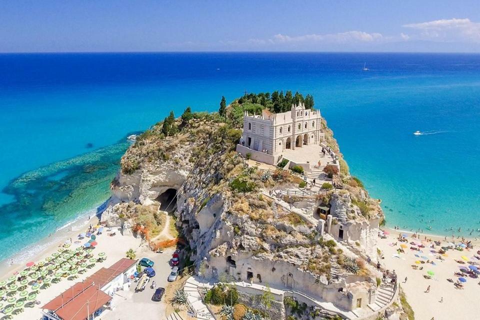 Ferienwohnung Residenza Le Sirene Tropea Exterior foto